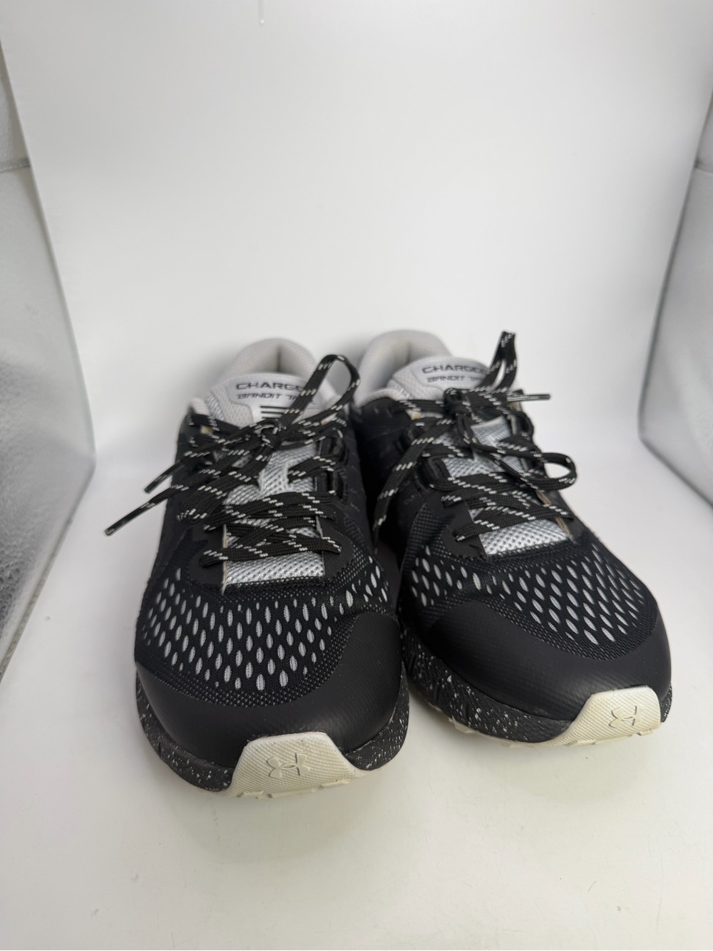 Under Armour Charged Bandit TR 2 Trail Run Shoes Men's Size 8.5 Black Sneakers